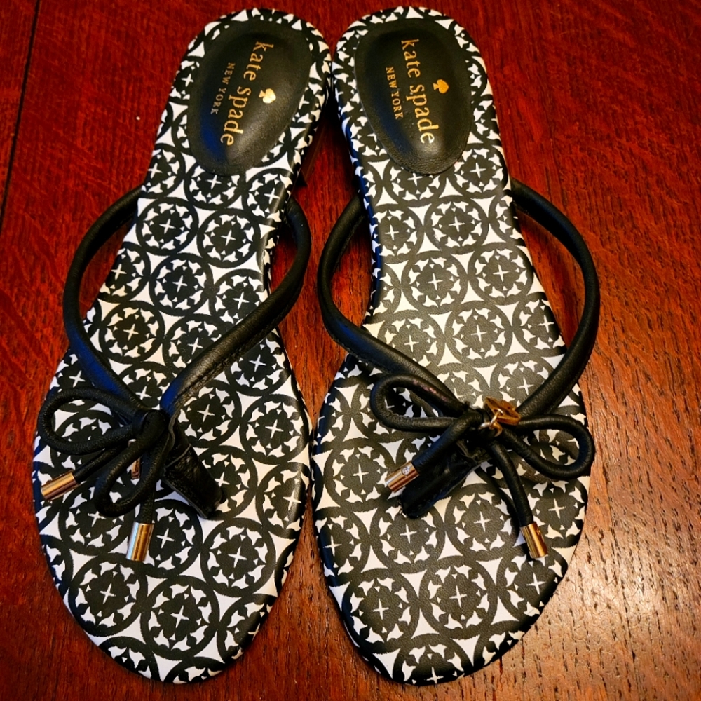 Kate Spade Charm ♠️ Sandals Size 6